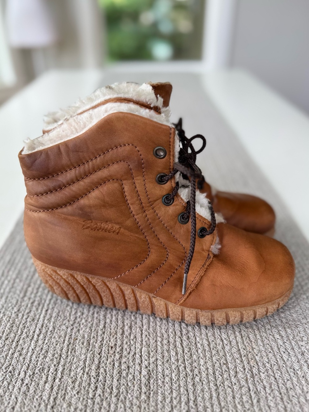 Vintage Banff Bastian Husky Leather Snow Boots
